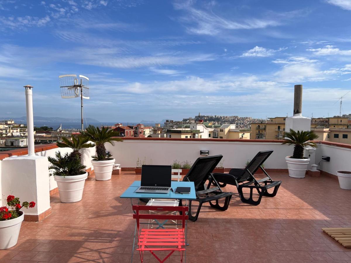 Appartement Terrazza Lieti à Naples Extérieur photo