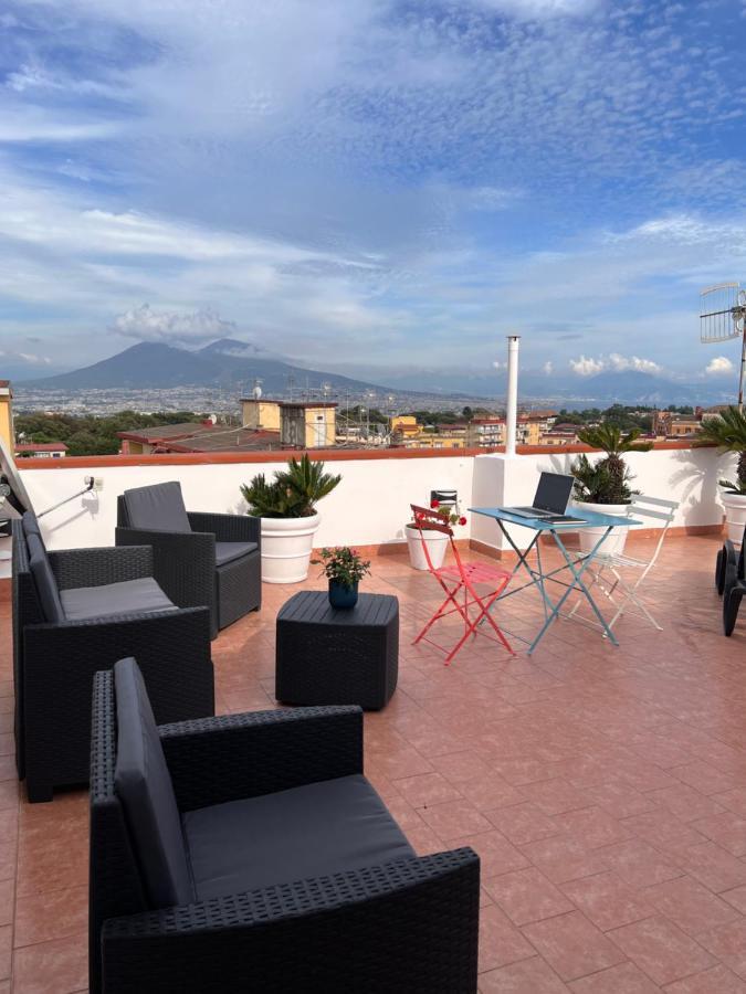 Appartement Terrazza Lieti à Naples Extérieur photo